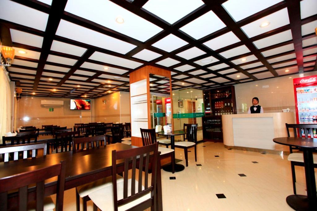 Hotel Novel Rangoon Buitenkant foto