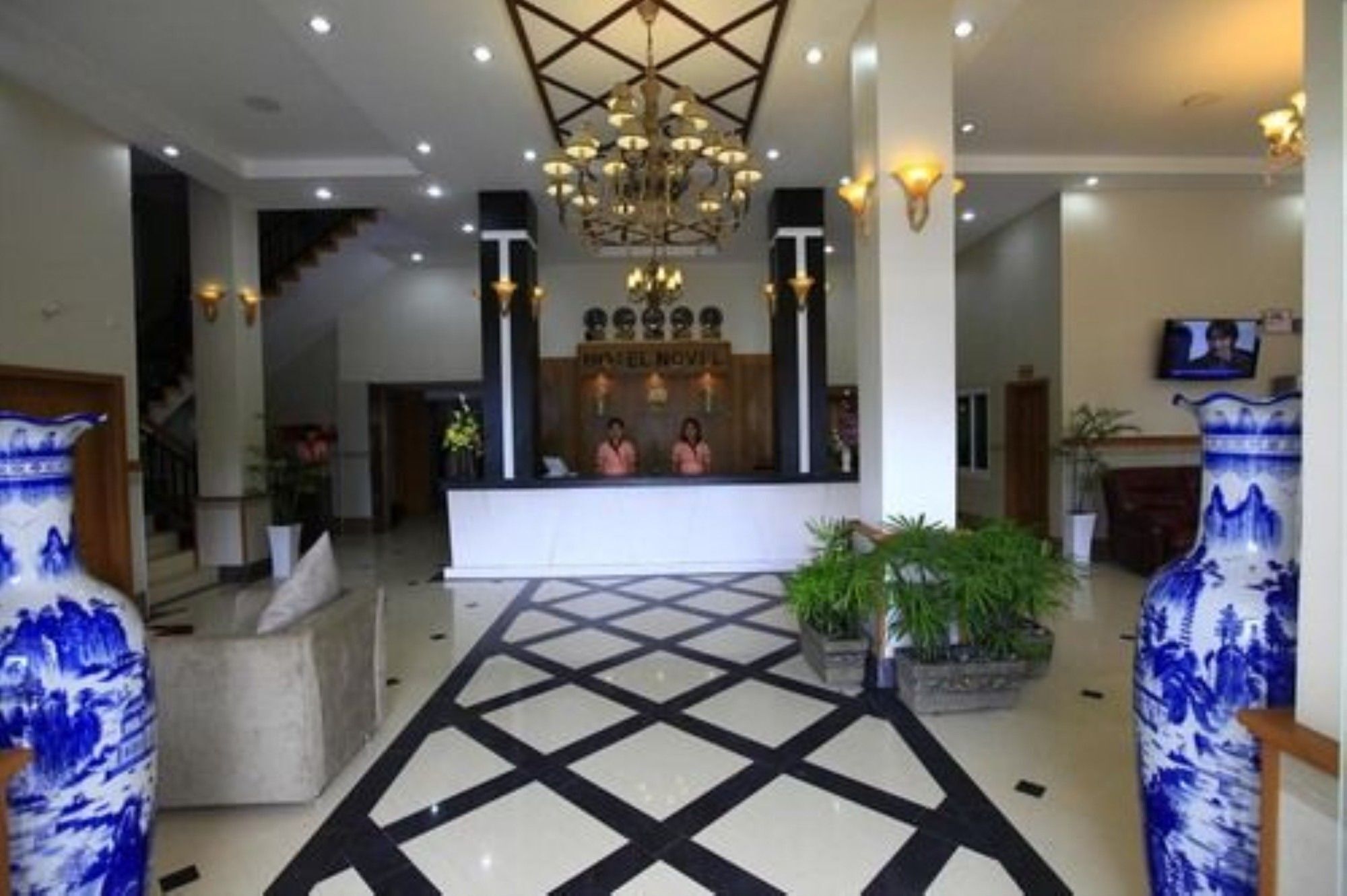 Hotel Novel Rangoon Buitenkant foto