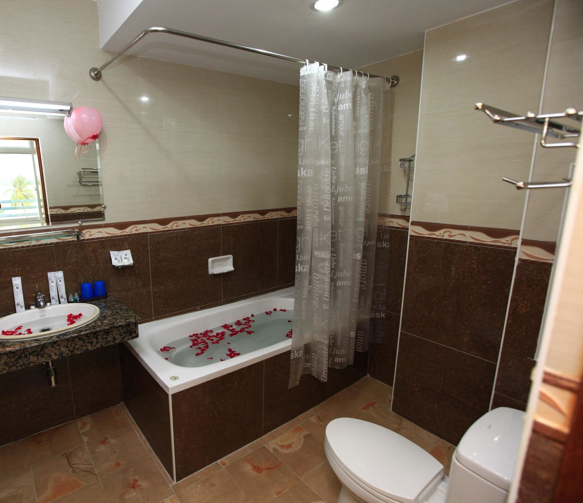 Hotel Novel Rangoon Buitenkant foto
